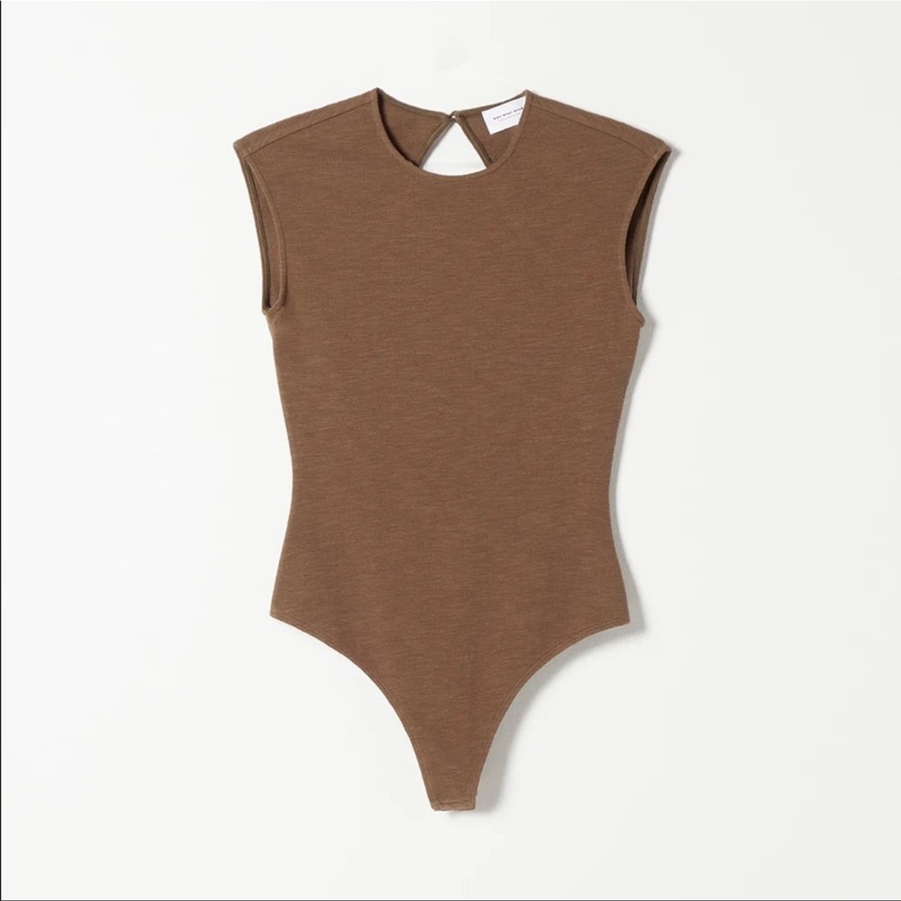 NWT Megan Textured Open-Back Bodysuit in Brown